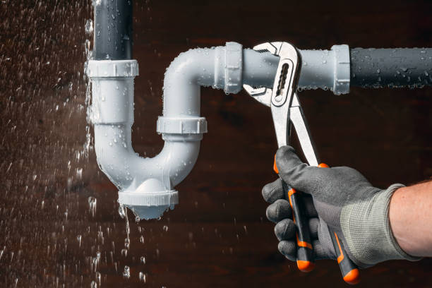 Professional Pipe Repair technician working in Moreland, ID